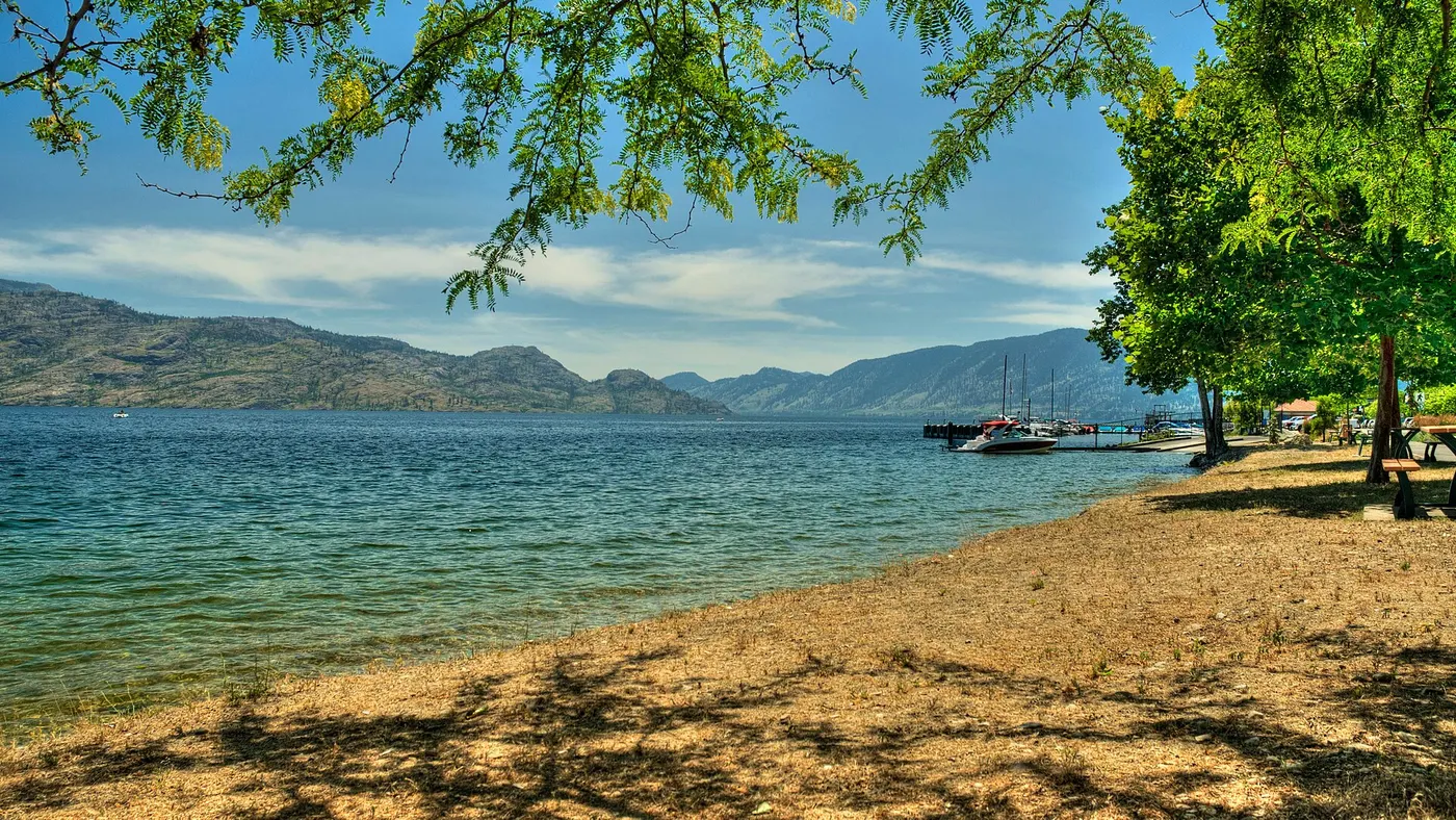 Okanagan Lake und Ogopogo